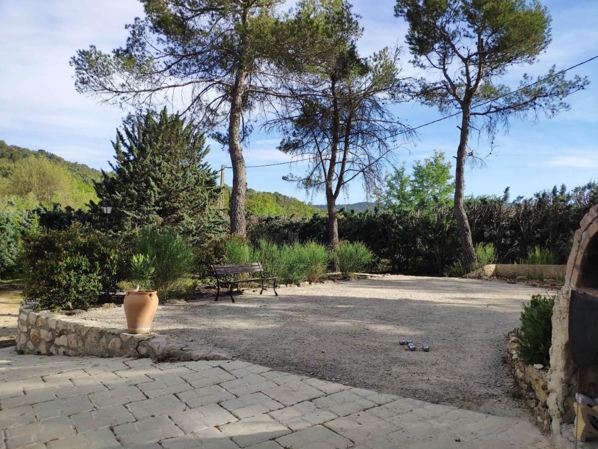La Tourelle Suite Cosy Entre Vignoble Aixois Et Luberon Le Puy-Sainte-Reparade Exterior photo